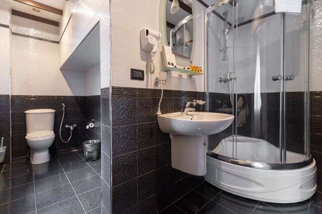Отель Deniz Inn Boutique Hotel Баку-11